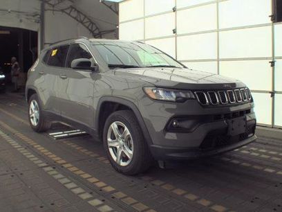 Used 2024 Jeep Compass Latitude w/ Convenience Group