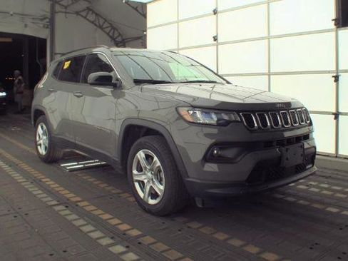 Used 2024 Jeep Compass Latitude w/ Convenience Group image 1