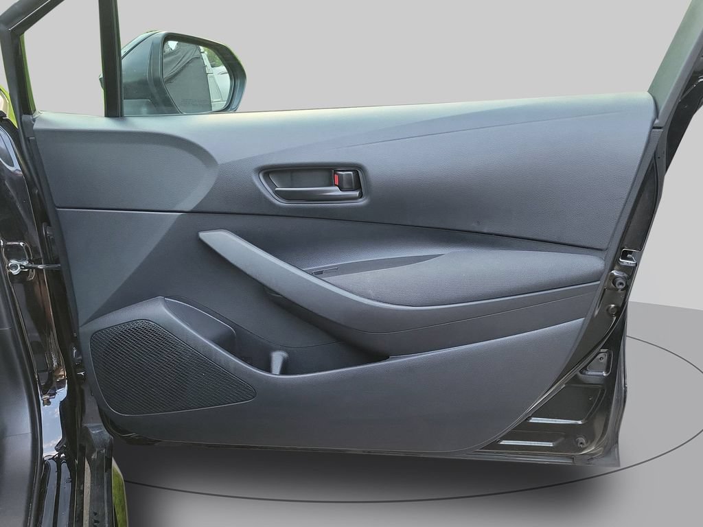 Used 2024 Toyota Corolla LE FWD image 39