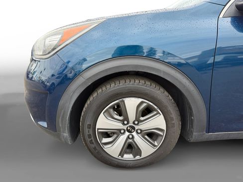 Used 2018 Kia Niro LX FWD image 9