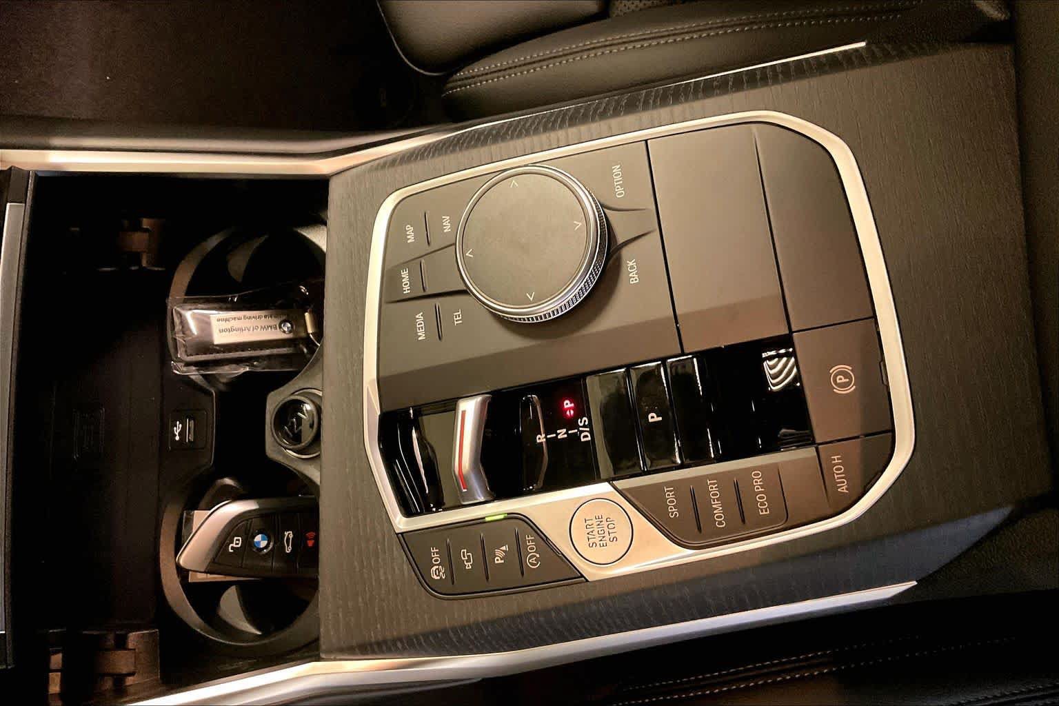 Used 2026 BMW 230i Coupe w/ Convenience Package RWD image 7
