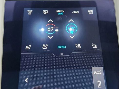 Used 2020 Porsche Taycan Turbo image 26