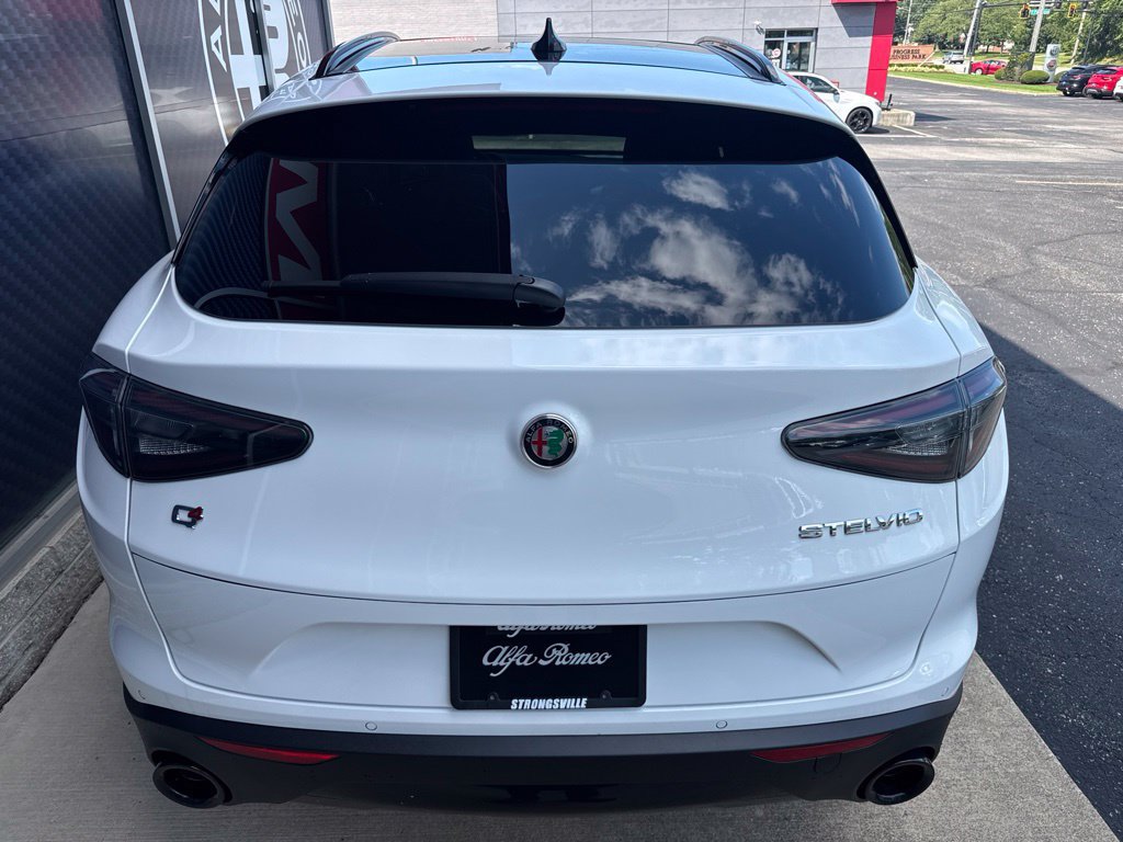 New 2026 Alfa Romeo Stelvio Sprint AWD/4WD image 11