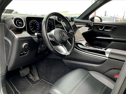 Used 2023 Mercedes-Benz GLC 300 GLC 300 image 8