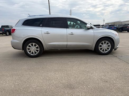 Used 2013 Buick Enclave Leather image 7