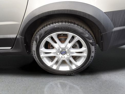 Used 2016 Volvo XC70 T5 Premier w/ Protection Package AWD/4WD image 7