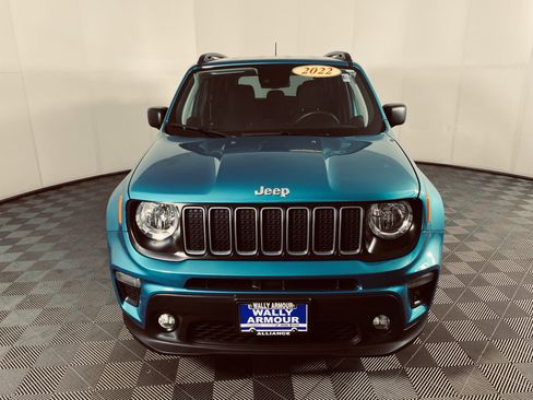 Used 2022 Jeep Renegade Latitude w/ Convenience Group AWD/4WD image 12