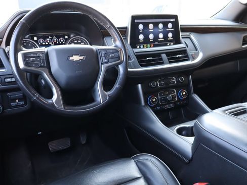 Used 2021 Chevrolet Tahoe Premier w/ Premium Package AWD/4WD image 5