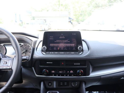 Used 2026 Nissan Rogue SV AWD/4WD image 19