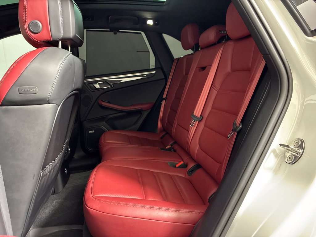 Used 2023 Porsche Macan GTS AWD/4WD image 33
