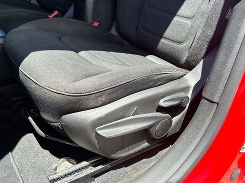 Used 2018 Jeep Renegade Latitude AWD/4WD image 21