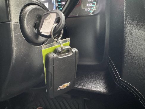 Used 2018 Chevrolet Suburban LT image 60