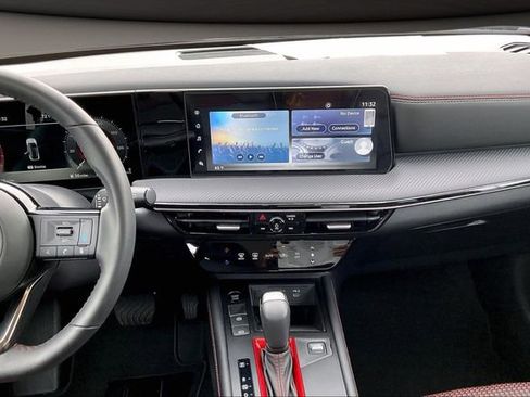 Certified 2025 Nissan Kicks SR w/ Interior Electronics Package image 6