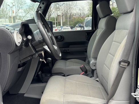 Used 2008 Jeep Wrangler Unlimited Sahara w/ Trailer Tow Group image 15