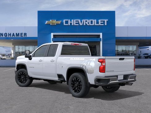 New 2026 Chevrolet Silverado 2500 LT image 3
