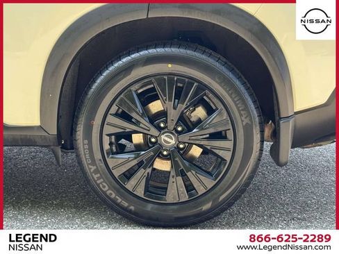Certified 2023 Nissan Rogue SV w/ SV Premium B Package AWD/4WD image 9