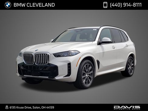New 2026 BMW X5 xDrive40i w/ M Sport Package AWD/4WD image 1