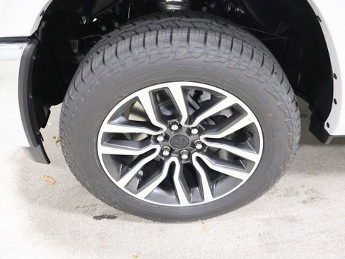 New 2026 RAM 1500 Limited w/ Off Road Group image 7