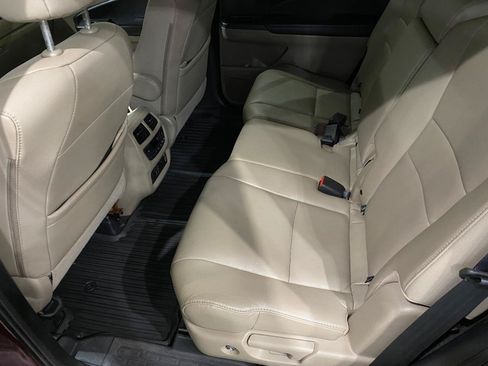 Used 2021 Honda Pilot Touring image 20