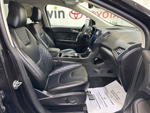 Used 2024 Ford Edge Titanium image 12