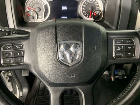 Used 2014 RAM 1500 Classic SLT w/ Luxury Group image 26