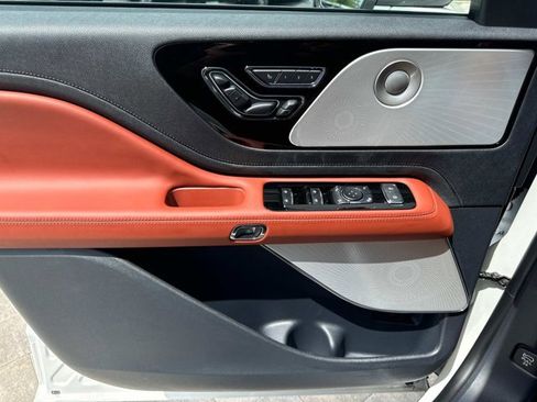 New 2025 Lincoln Aviator Reserve w/ Equipment Group 201A image 9