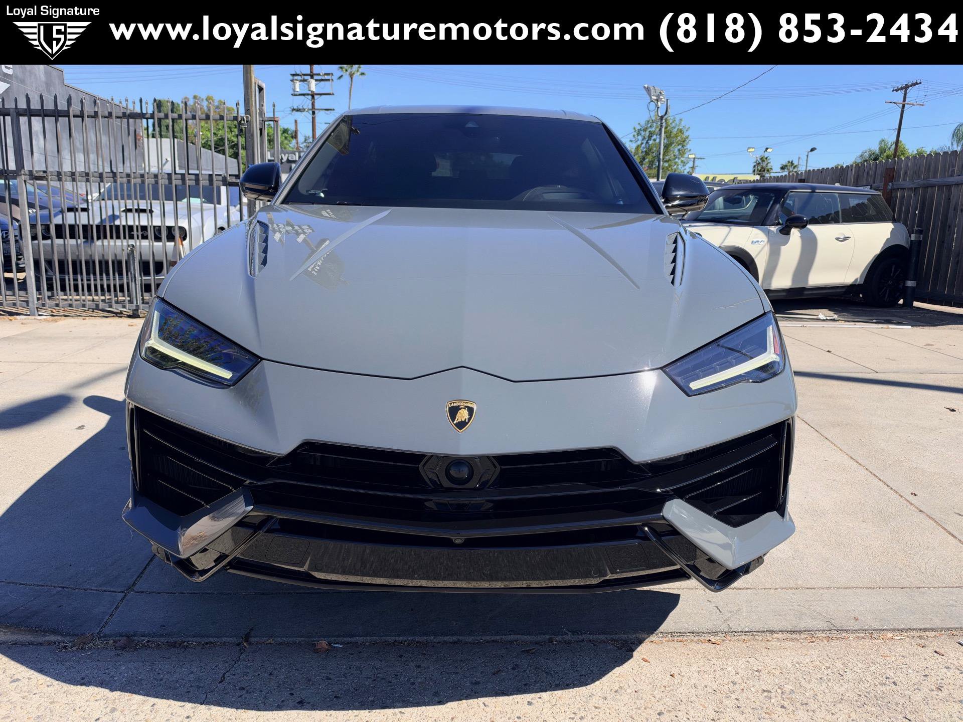 Used 2023 Lamborghini Urus S AWD/4WD image 2