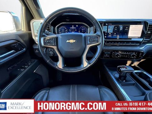 Used 2023 Chevrolet Silverado 1500 High Country w/ Technology Package image 8