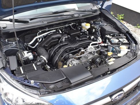 Used 2020 Subaru Crosstrek 2.0i Premium w/ Moonroof Package 2 AWD/4WD image 31