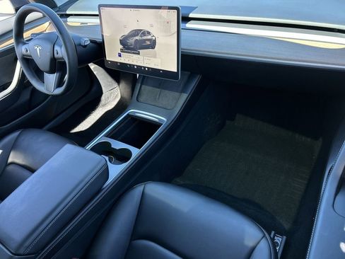 Used 2022 Tesla Model 3 Performance image 29