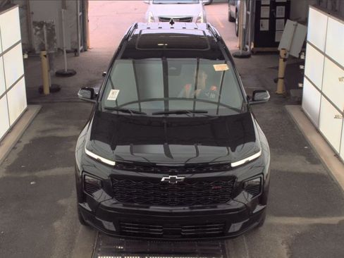 Used 2024 Chevrolet Traverse RS w/ LPO, Floor Liner Package image 3