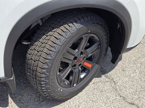 New 2026 Nissan Rogue SV AWD/4WD image 6