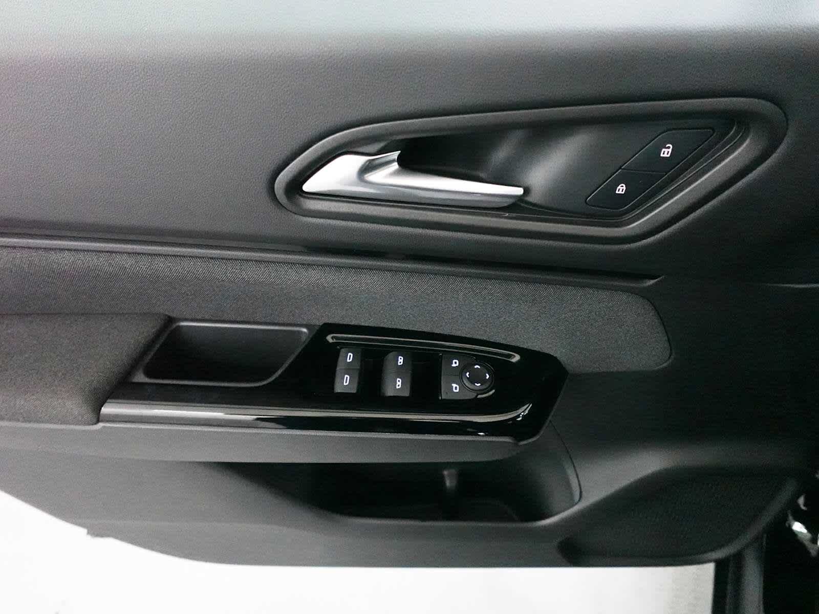 Used 2024 Honda Prologue EX image 11