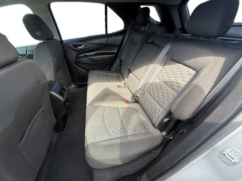 Used 2020 Chevrolet Equinox LT FWD image 16