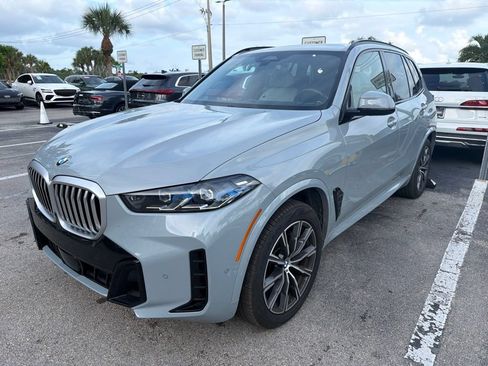 Used 2026 BMW X5 sDrive40i w/ M Sport Package RWD image 2