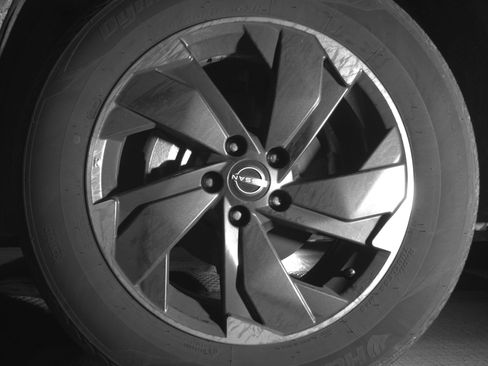 Used 2025 Nissan Rogue SV image 12