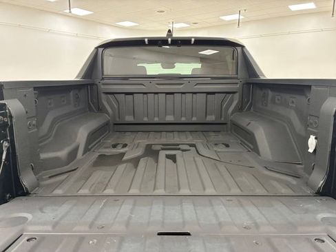 Used 2024 GMC Hummer EV 2X image 16