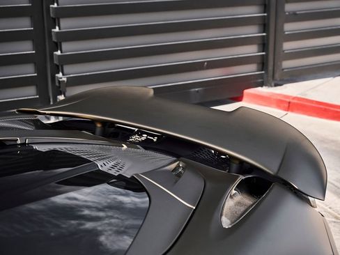 Used 2025 McLaren 750S Spider RWD image 13