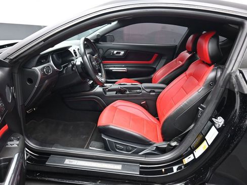 Used 2021 Ford Mustang GT Premium w/ Equipment Group 401A image 11