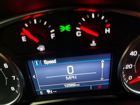 Used 2023 GMC Terrain SLE w/ Driver Convenience Package image 20