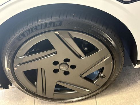 New 2026 Genesis G90 3.5T Prestige image 13