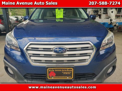 Used 2017 Subaru Outback 2.5i Premium AWD/4WD image 1