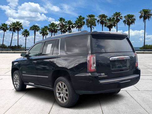 Used 2017 GMC Yukon Denali w/ Enhanced Security Package AWD/4WD image 5