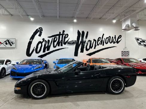 Used 1999 Chevrolet Corvette Convertible w/ Performance Handling Pkg image 30