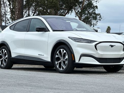 Used 2023 Ford Mustang Mach-E Premium image 7
