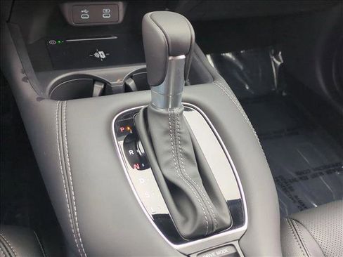 Certified 2026 Honda HR-V EX-L image 12