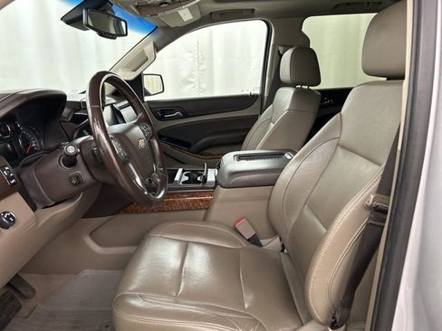 Used 2019 Chevrolet Tahoe Premier image 6