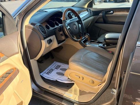 Used 2008 Buick Enclave CXL w/ Entertainment Package #4 image 8