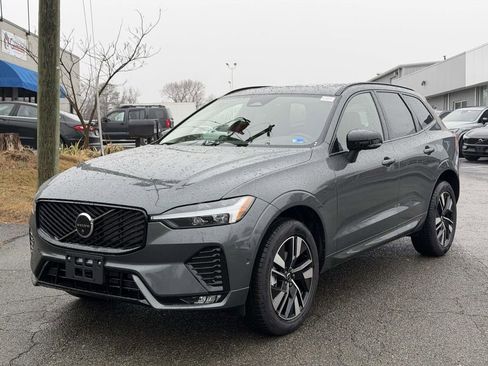New 2026 Volvo XC60 B5 Plus image 22