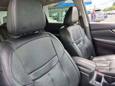 Used 2020 Nissan Rogue SL w/ Premium Package FWD image 34